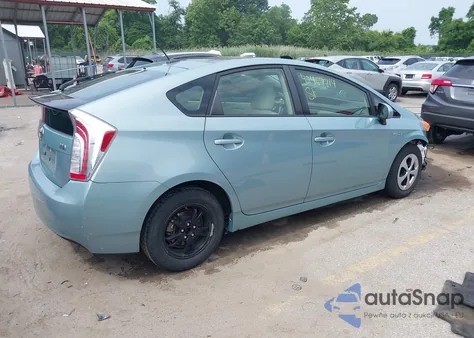 2013 Toyota Prius Three from USA, damaged, VIN JTDKN3DU1D5695395